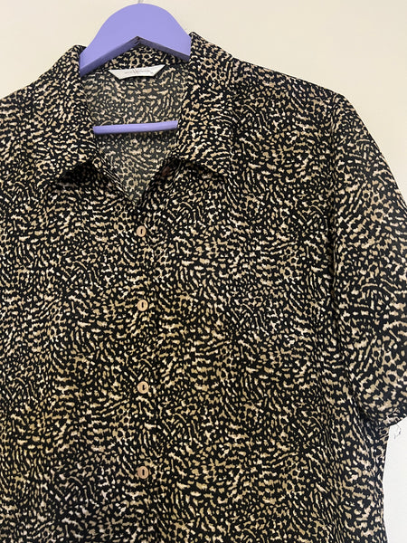 Animal print shirt - Size 16