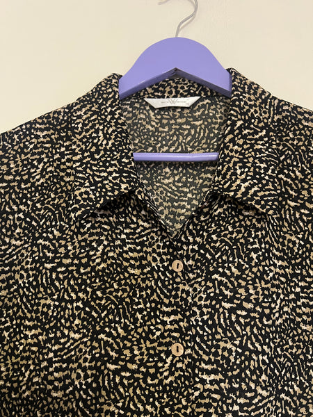 Animal print shirt - Size 16