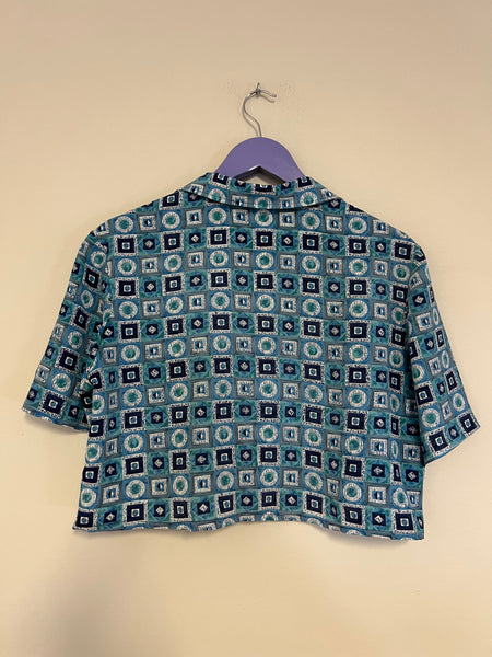 Blue geometric crop - Size Medium