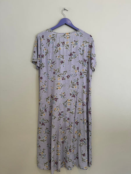 Lavender floral dress - Size Large