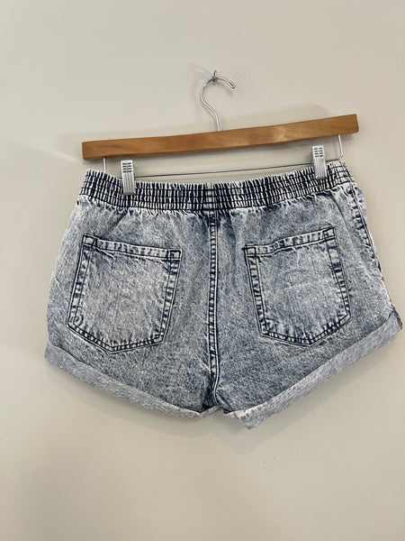 Denim short shorts - Size Small