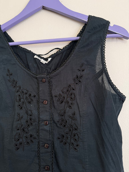 Black dainty top - Size 32