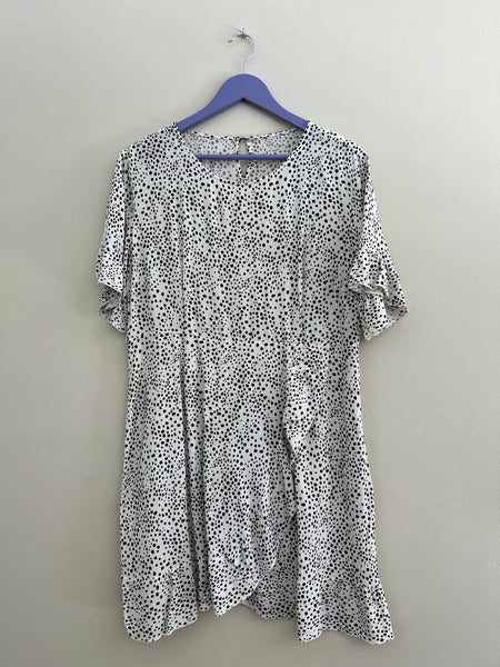 White midi dress - Size Large