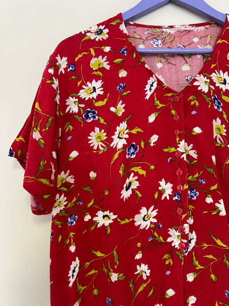 Red floral top - Size XL