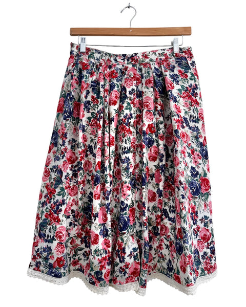 Rose button skirt - Size Large