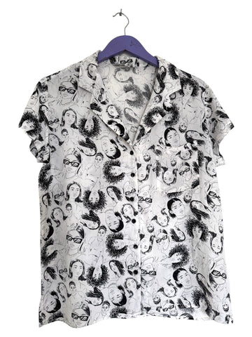Mono face shirt - Size Large