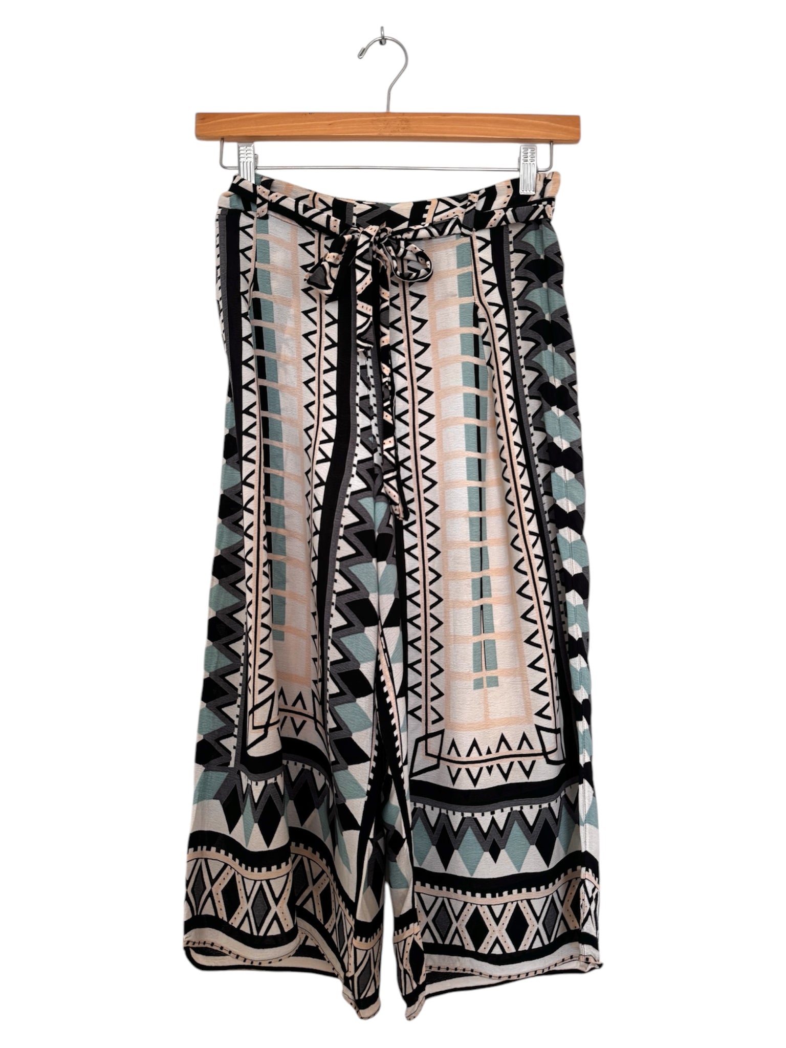 Patterned capri pants - Size 8