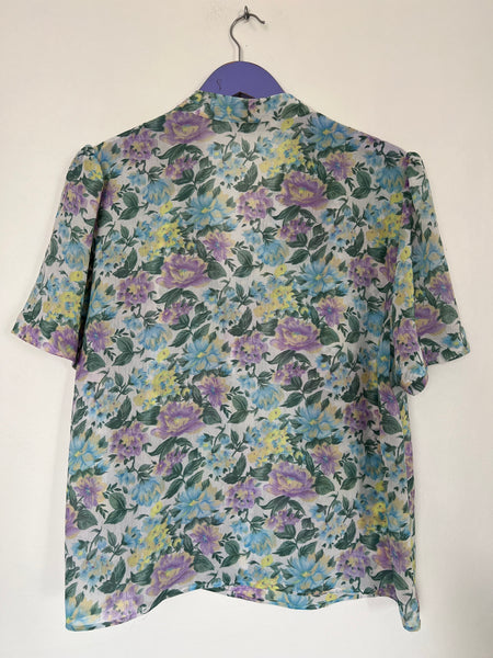 Blue floral blouse - Size 20